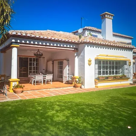 Ravine Retreat Menorca 度假居